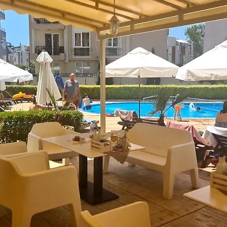 Apartment Studio 67 - Rainbow Holiday Complex Sunny Beach